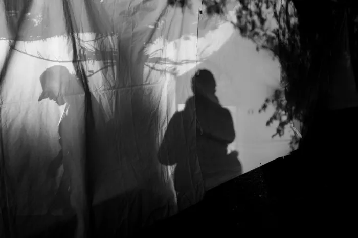 Damian: Chute dans le silence