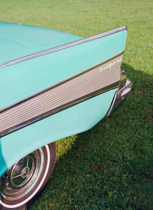 Young, Bethany: Auto classica II