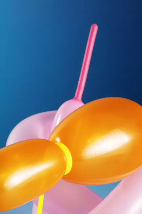 Ramiro, Julia: Tied balloon