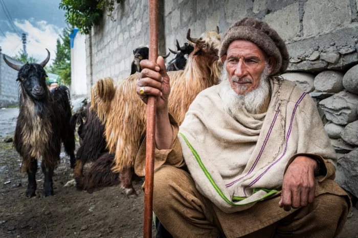 Khataw, Ali: Le chevrier