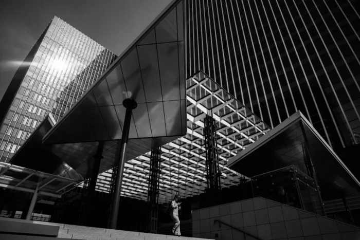 Hata, Satoshi: Arquitectura