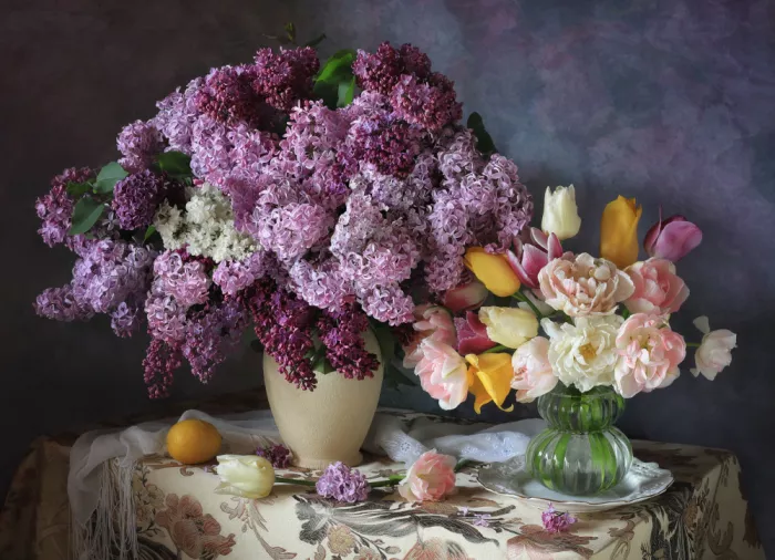 Skorokhod, Tatyana: Still life with May bouquets
