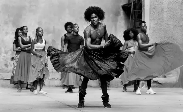 Raga, Gil Joan: Dancing in Cuba