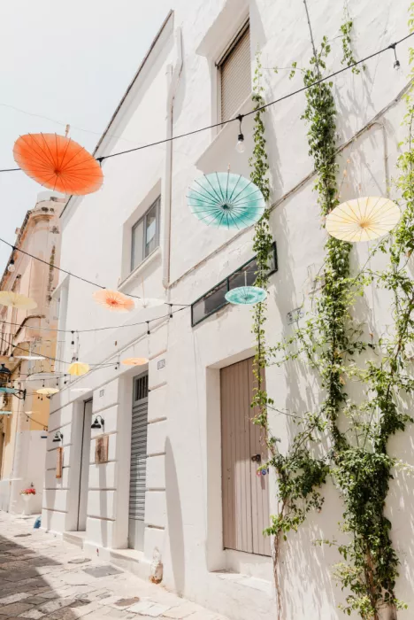 Photolovers: Umbrellas in the air #2