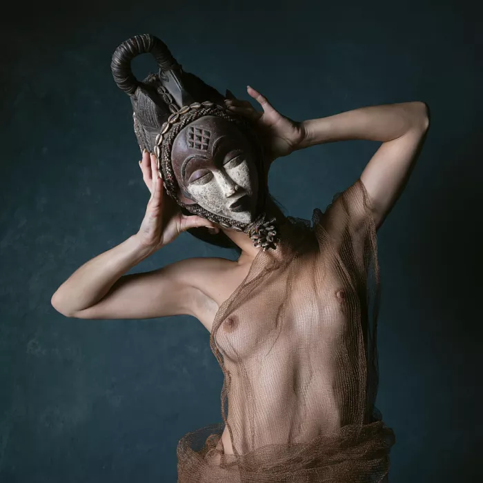 Raga, Gil Joan: Masque Punu