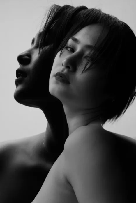 Ishikawa, Tomoki: Reflets de sa dualité