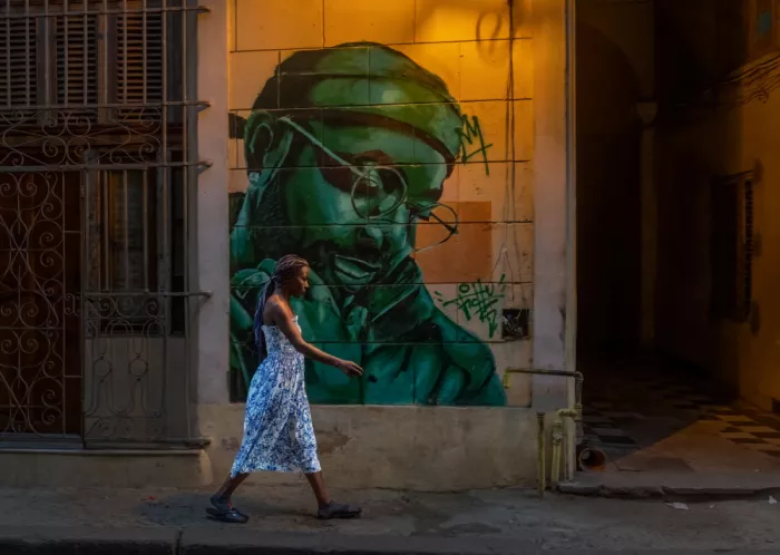 LI, MIN: Historia callejera en Cuba