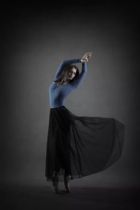 Hasheminasab, Moein: Chica persa
