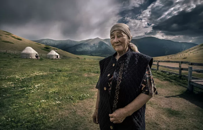 Szmidt, Waldemar: Vecchia donna nomade del Kirghizistan