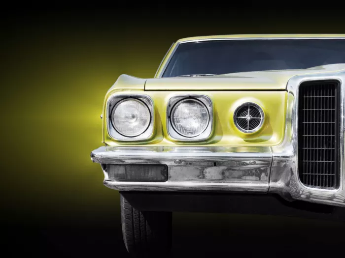 Gube, Beate: American classic car Bonneville 1970 Front