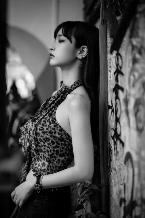 boss: street art and beautiful women