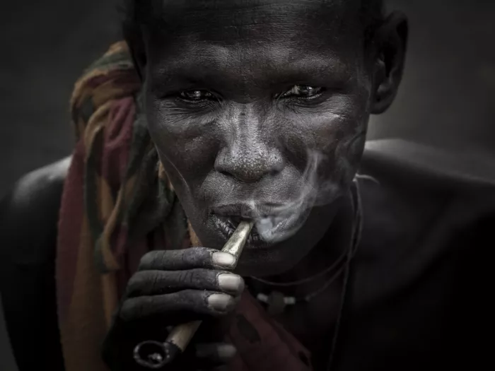 Molina, Elena: not only smoking