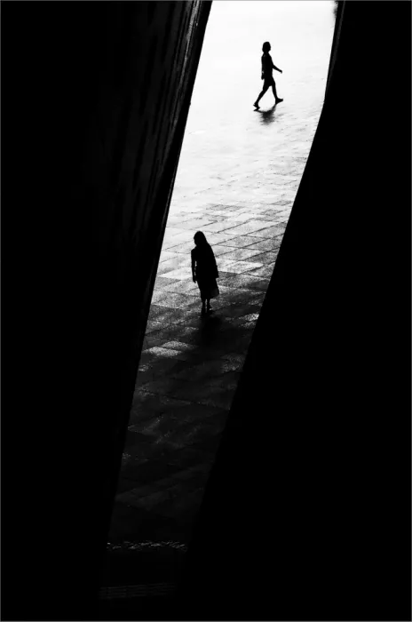Kim, Parole: Alone