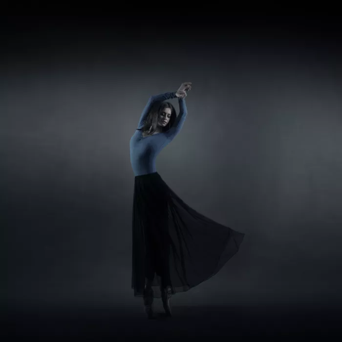 Hasheminasab, Moein: Chica persa