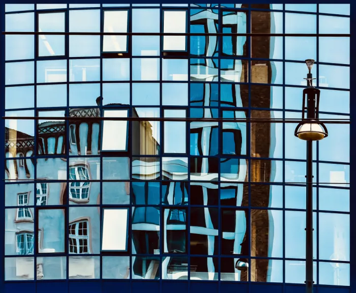 Orbach, Arnon: Reflejos en el cristal - Rostock, Alemania