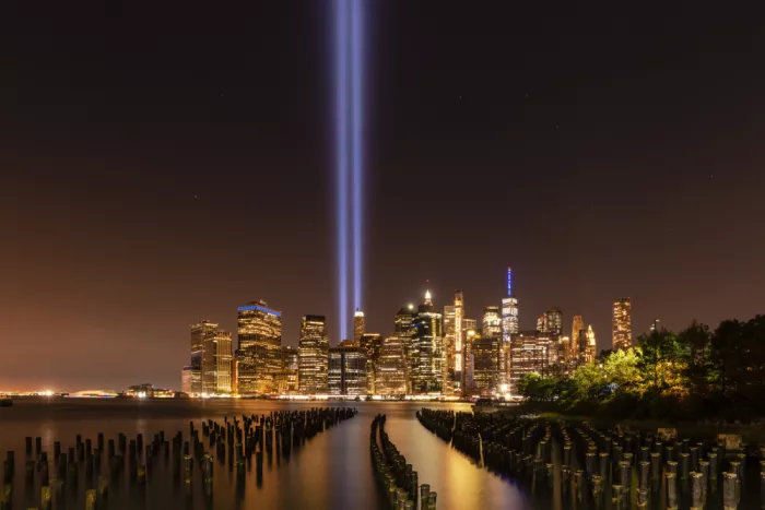 Qu, Anna: 911 Light Tribute in New York City