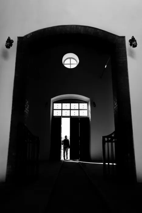 AK, Seray: Light