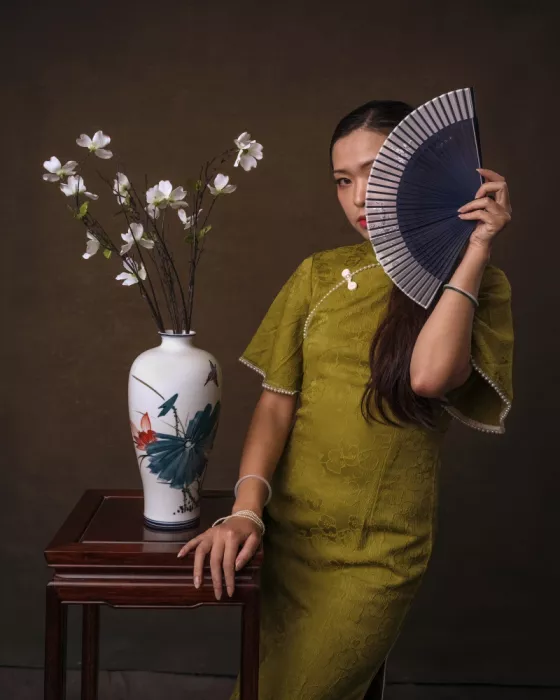 W, Deming: Lady in Green