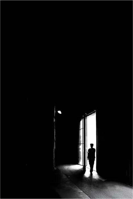 Kim, Parole: Alone