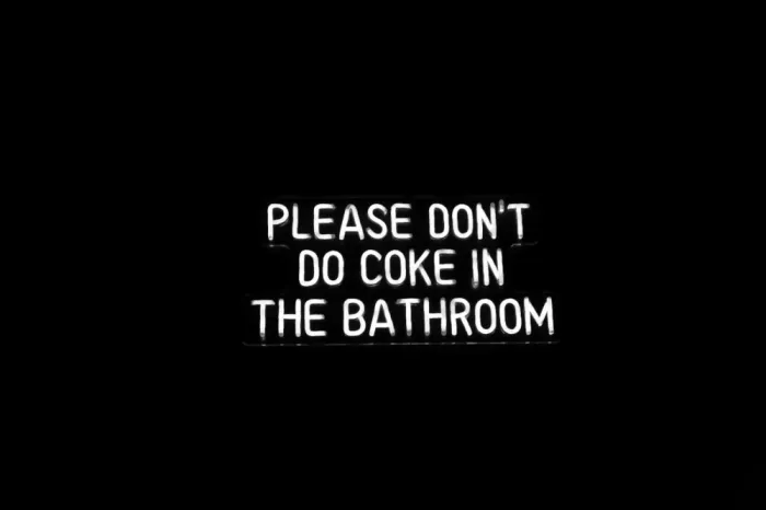Imagery, Mundo Del: Por favor, no hagas Coke en el baño