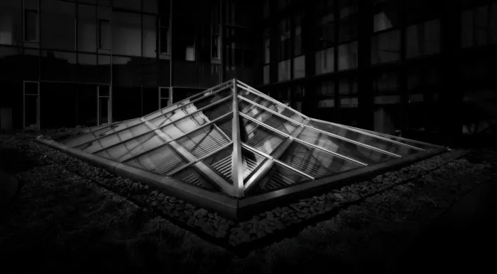 Zhao, Yan: Pyramide