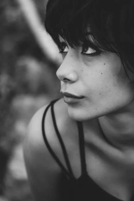 akyurt, engin: Jeune Fille
