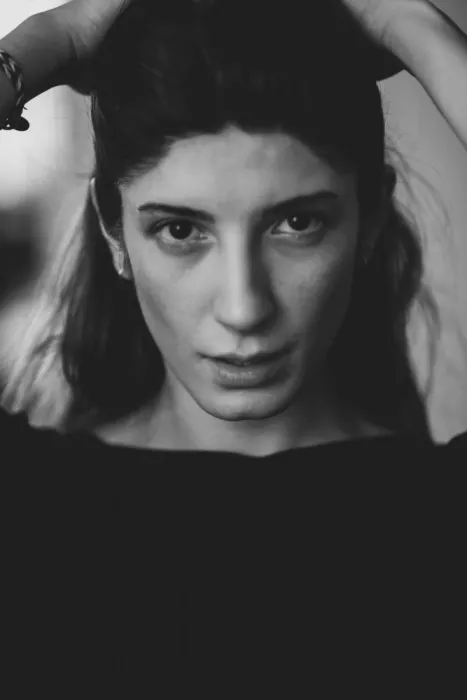 akyurt, engin: Jeune fille