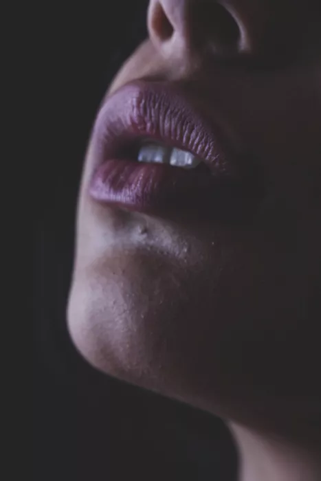 akyurt, engin: beautiful lips of a young girl