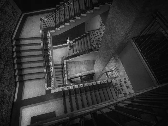 Yamamoto, Eiji: Going up the stairs