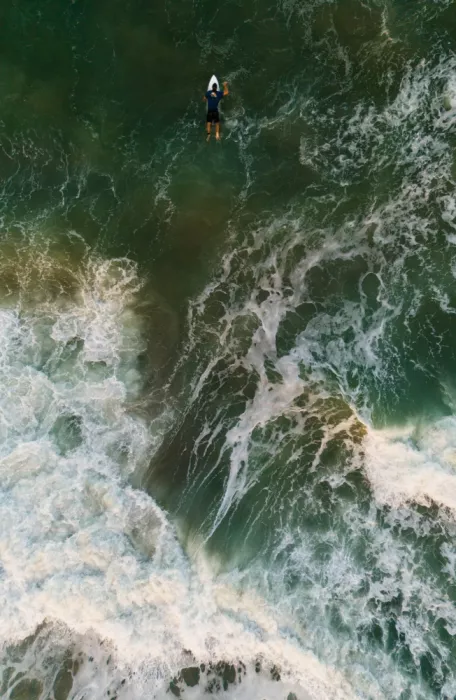 Arifuzzaman, Md.: Osamělý surfer