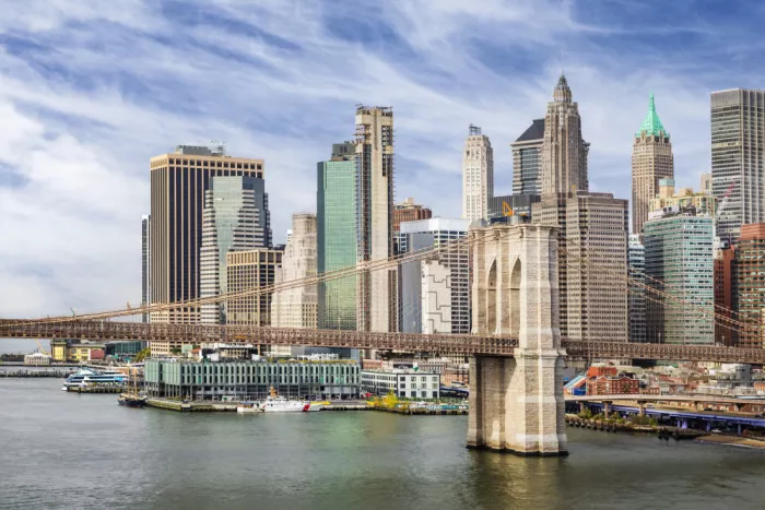 Viola, Melanie: Brooklyn Bridge con Pier 17 e South Street Seaport