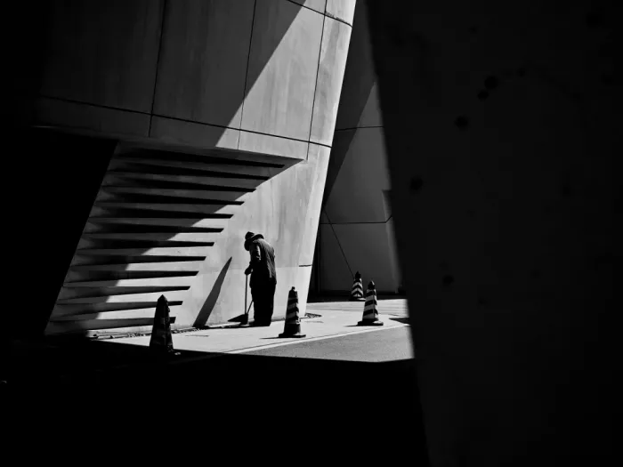 Zijun, Yu: Sombra