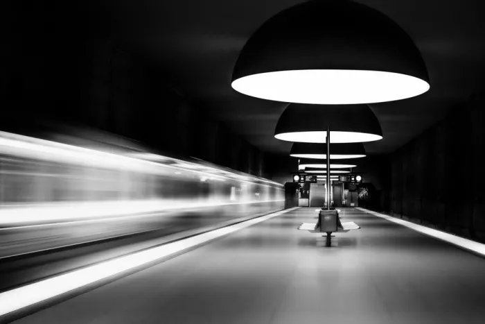 Dauer, Andy: Mouvement souterrain
