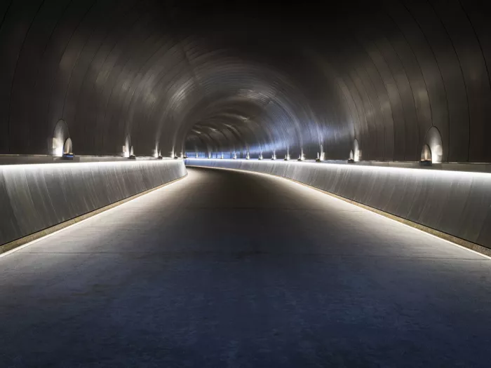 Bolton, Robert: Time Tunnel
