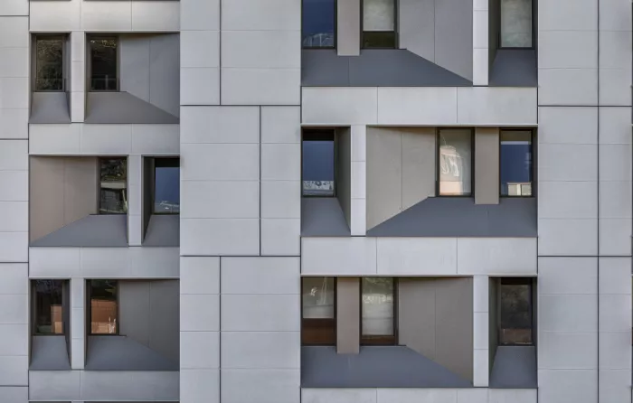 Domont, Jois: Original fachade