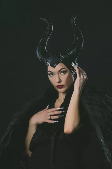 Budyta, Dariusz: Señora de la oscuridad