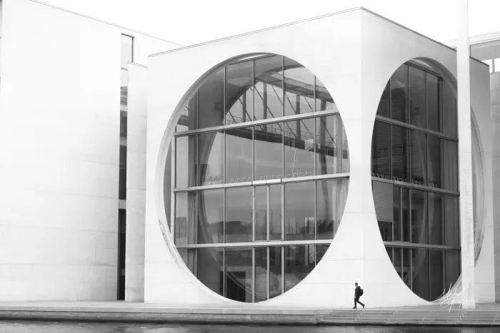 Groleau, Michel: Under the circles