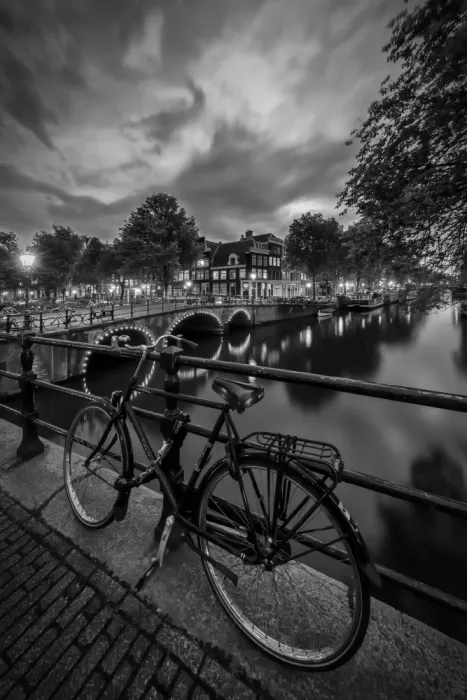 Viola, Melanie: AMSTERDAM Impressione serale da Brouwersgracht | Monocromatico