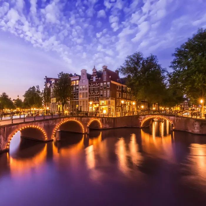Viola, Melanie: AMSTERDAM Paesaggio notturno idilliaco da Keizersgracht e Leidsegracht