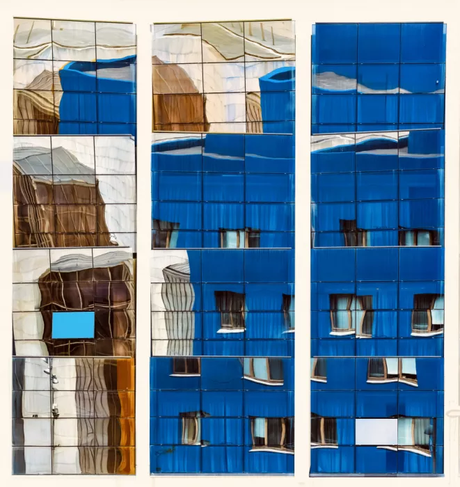 Orbach, Arnon: Riflessi nel vetro - Bilbao, Spagna