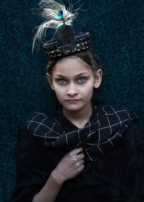 Perovich, Irene: Chica Kalash