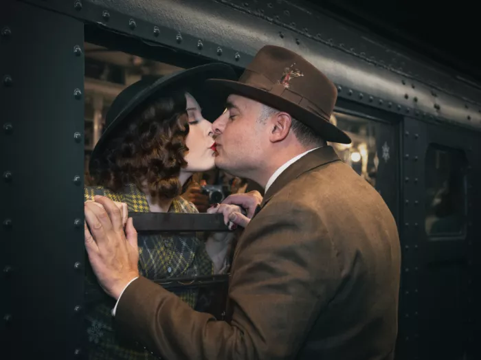 Lai, Vicki: NY Retro Train 1