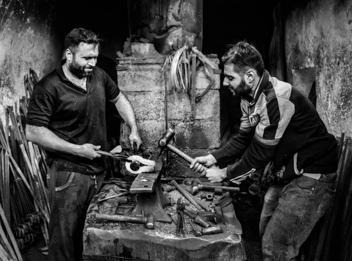 Alsofey, Bashar: Fucina tradizionale _ Lavoro manuale