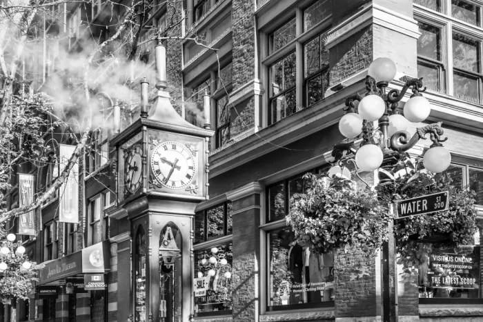 Viola, Melanie: Historic Gastown Steam Clock in Vancouver | Monochrome
