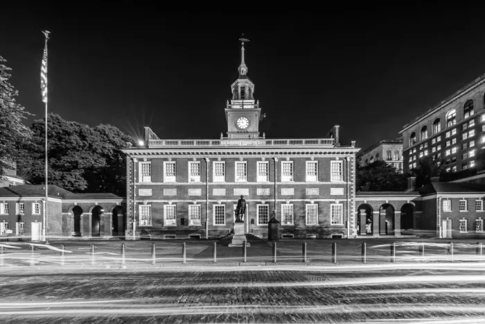 Viola, Melanie: Independence Hall a Philadelphia | Monocromatico