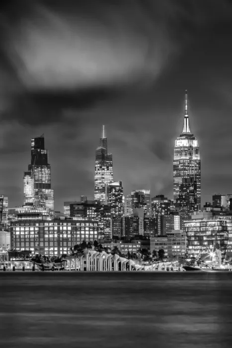 Viola, Melanie: Herrliche Skyline von Midtown Manhattan mit Little Island