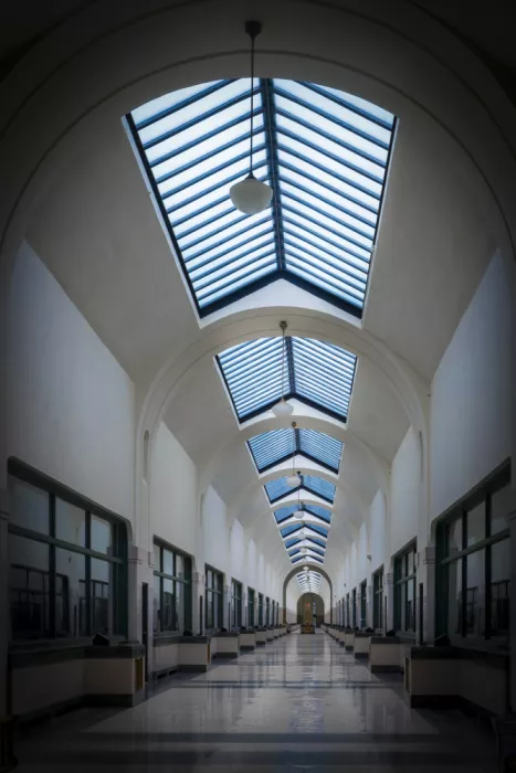 Liu, Sonya: An Art Deco Corridor