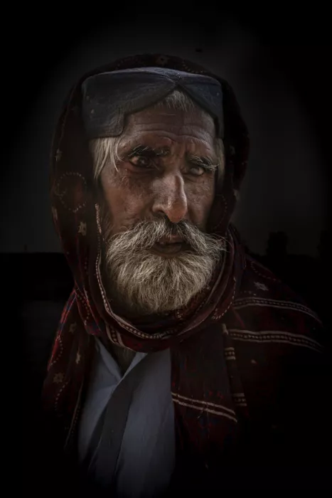Molina, Elena: Anziano cieco a Sukkur, Pakistan