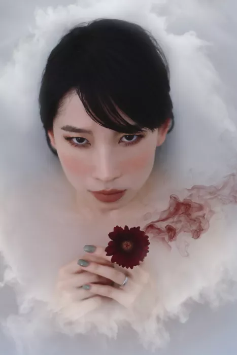 Ishikawa, Tomoki: Cristal de sang