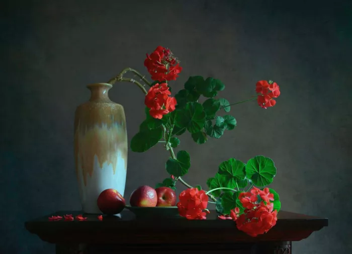 Zhou, Fangping: Geranium and Apple